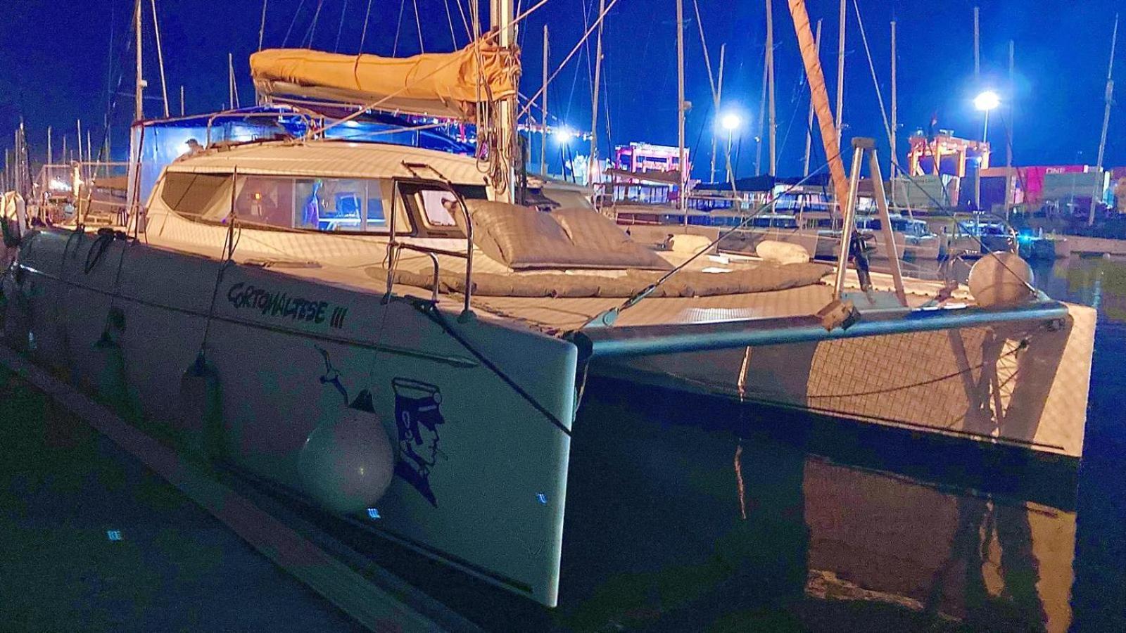 Botel Catamaran Corto Maltese Iii